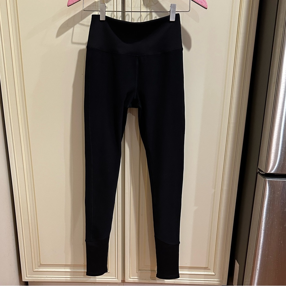 ALO Yoga Black Leggings - Picture 8 of 13